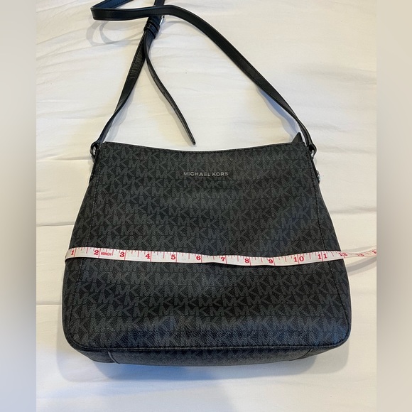 Michael Kors Bag - Picture 2 of 10